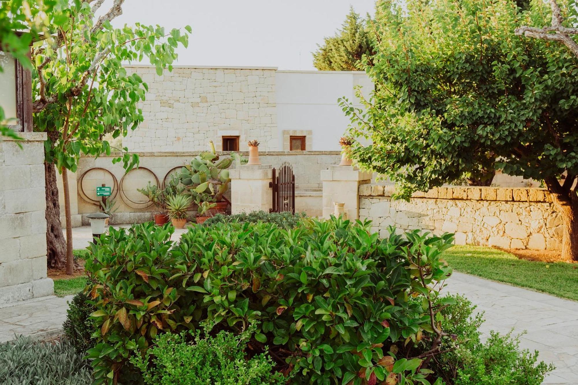 Masseria L'Uliveto Agri Resort オートラント エクステリア 写真