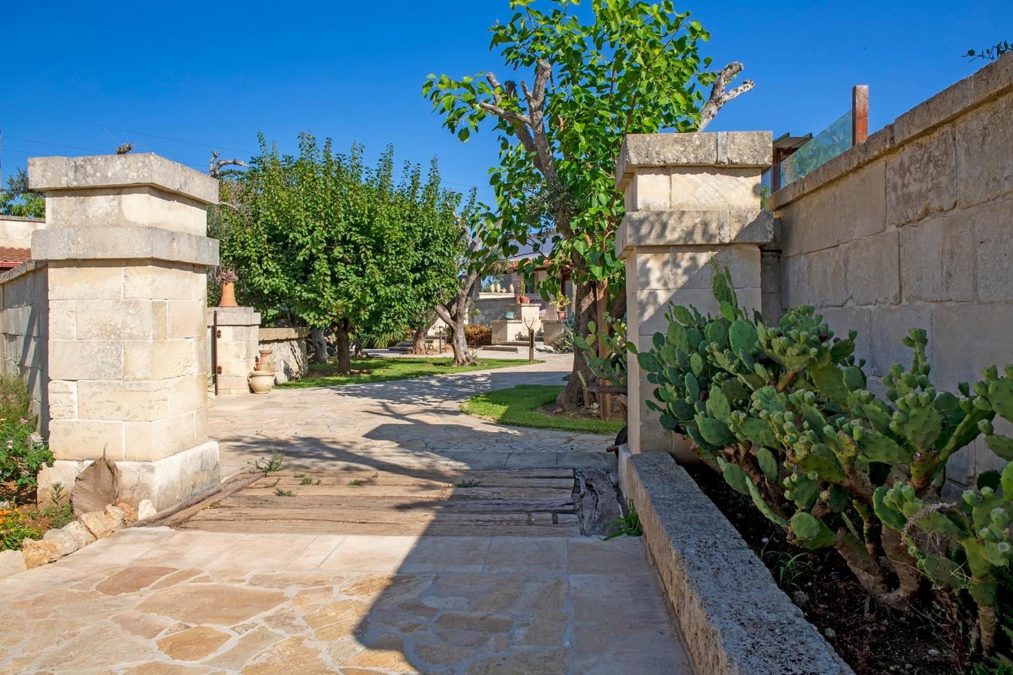 Masseria L'Uliveto Agri Resort オートラント エクステリア 写真